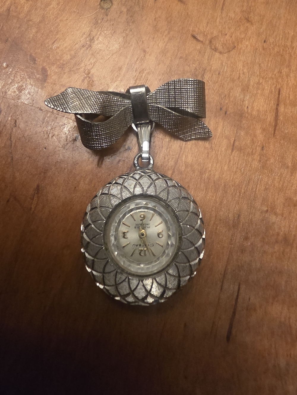 vintage Chateau pendant watch featuring a bow-shaped pin (Not Working)